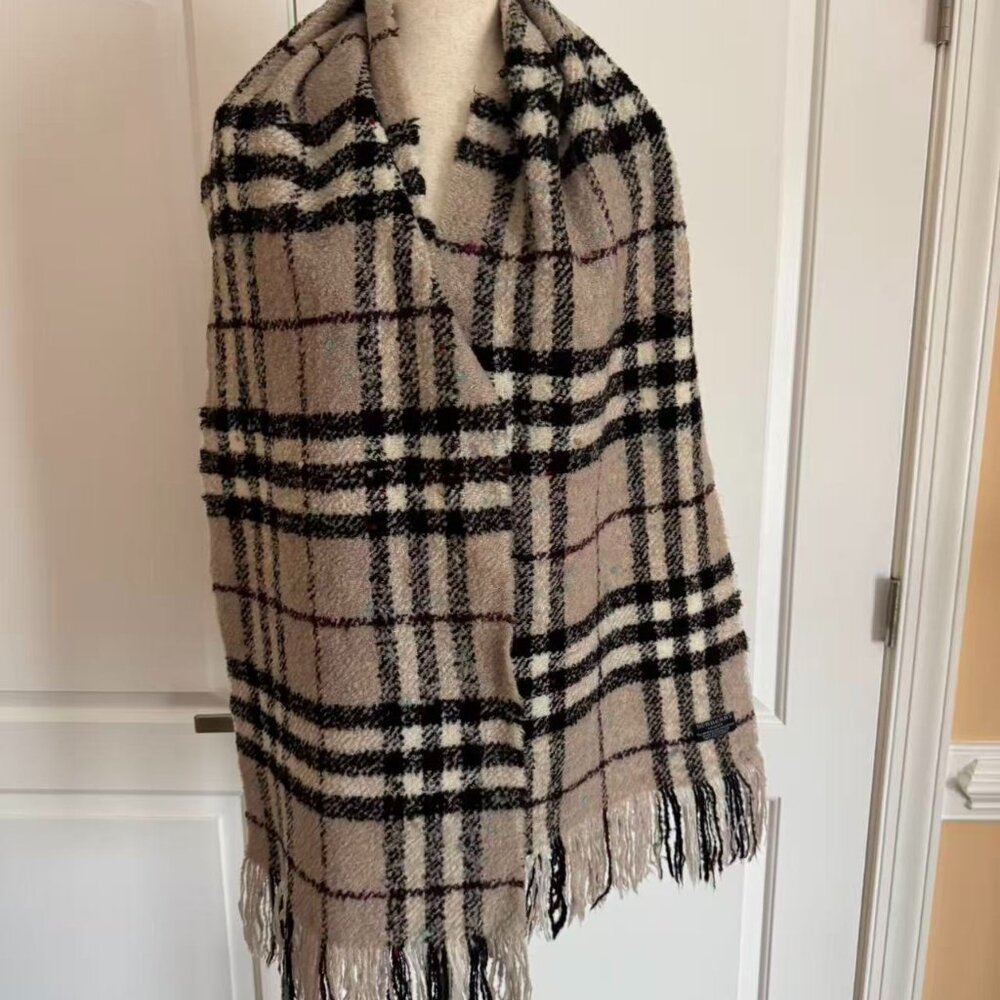 100% Authentic Burberry London Beige Plaid Wool blend scarf